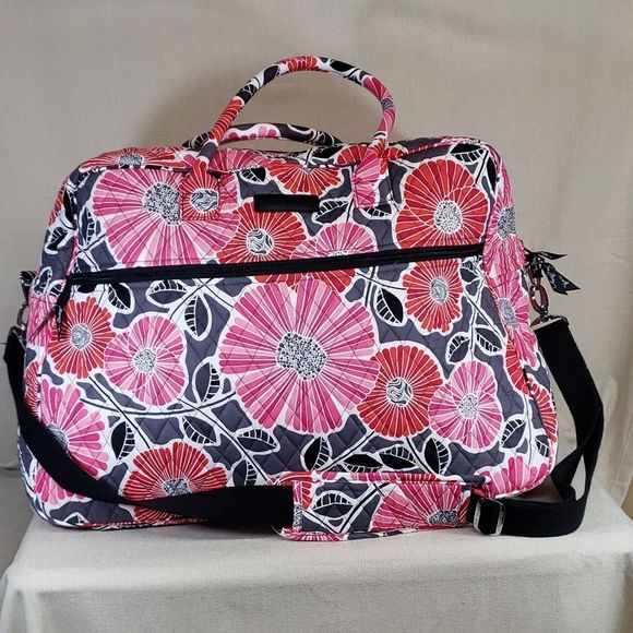 Vera Bradley Handbags - VERA BRADLEY GRAND BLOSSOM QUILTED TRAVEL DUFFLE BAG BFPM-12-183